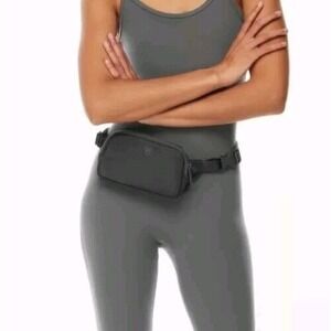 Aritzia‎ on-the-way exposed mini bag, Coal Grey